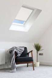 Bloc Blinds Blackout Blind for Velux Roof Window - White in Silver - Size: P10 - thumbnail 3