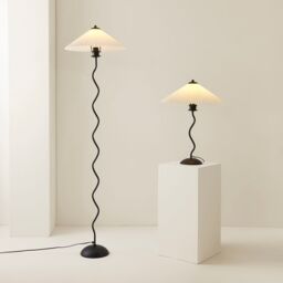ValueLights Wiggle Metal Table Lamp With Origami Pleated Shade in Black - thumbnail 8