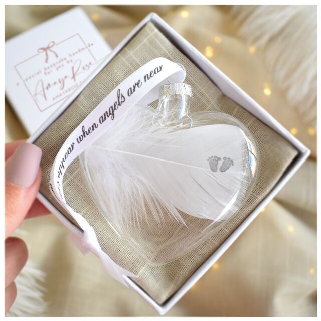 Amaya Rose Ltd BABY FEET In Memory of Feather Heart Bauble Gift Boxed in Clear