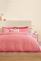 Catherine Lansfield 'Bamford Gingham Check' Reversible Duvet Cover Set in Red - Size: Super King - thumbnail 1