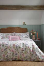 Helena Springfield 'Meadow Flower' Cotton Duvet Cover Set - Size: Single - thumbnail 1