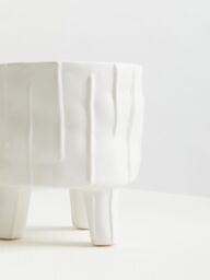 Orsina Versatile White Small Planter, Lightweight Large Garden Flower Pot, Stylish Design Planter For Plants - thumbnail 5
