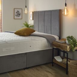 Starlight Beds Diamond Collection 1000 Memory Foam & Pocket Spring Mattress in White - Size: King - thumbnail 2