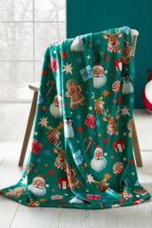 Catherine Lansfield 'Christmas Icons' Cosy Fleece Blanket Throw in Green - Size: 130 cm x 170 cm - thumbnail 1