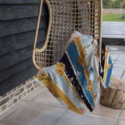 Benjamin Tate Design Beautiful Meadow Flowers On Candy Colorful Brush Stripe Blanket in Natural - Size: 120 cm x 150 cm - thumbnail 4