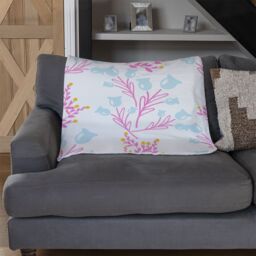 Benjamin Tate Design Pink & Blue Flower Design Blanket in Natural - Size: 120 cm x 150 cm - thumbnail 2