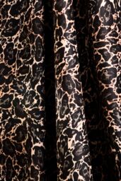 Laurence Llewelyn-Bowen 'Josephine' Leopard Print Velvet Throw in Gold - Size: 130 cm x 180 cm - thumbnail 4