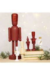 KDMD Personalisable Nutcracker Figure in Cream - thumbnail 6