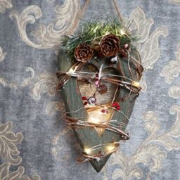 Shatchi Green Wooden LED Heart Hanging Ornament Christmas Holiday Home décor with 15 Warm white in Natural - thumbnail 5