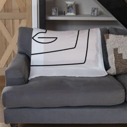 Benjamin Tate Design line drawing of face & hand Designer Blanket in Natural - Size: 120 cm x 150 cm - thumbnail 2