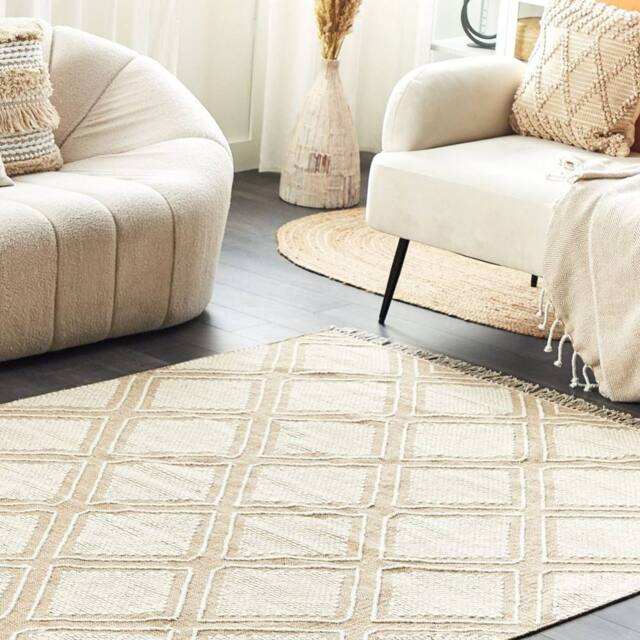 Wyld and Coco Handwoven Cotton-Wool Rug 140 x 200 cm Off-White Beige Geometric - Size: 140 cm x 200 cm - image 1