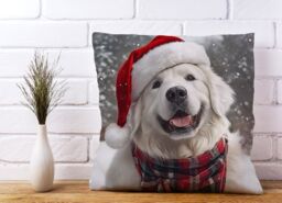 Warren Reed - Designer Christmas White Newfoundland Cushion - Size: 45 cm x 45 cm - thumbnail 2