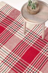 Homescapes Walker Red Tartan Check Non-Slip 100% Wool Rug - Size: 70 cm x 120 cm - thumbnail 1