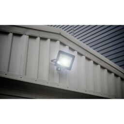 Loops Extra Slim Floodlight with PIR Sensor - 100W SMD LED - IP65 Rated - 8500 Lumens - thumbnail 4