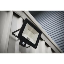 Loops Extra Slim Floodlight with PIR Sensor - 100W SMD LED - IP65 Rated - 8500 Lumens - thumbnail 3