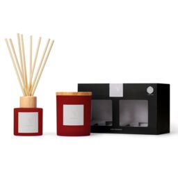 Aroma Naturals Frosted Decadence Candle & Diffuser Gift Set - Cinnamon, Clove & Orange in Red - Size: Medium