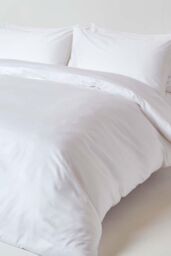 Homescapes Sateen Cotton Fitted Sheet 12 inch 400 Thread Count in White - Size: Small Double Fitted - thumbnail 3
