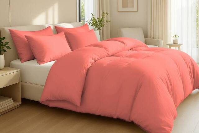 Pamposh Egyptian Cotton Duvet Cover Set Reversible Bedding Sets in Coral - Size: Single - image 1