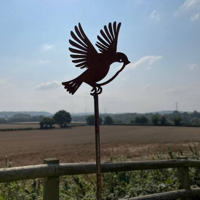 Poppyforge Flying Robin on 5 Feet Pole (Pack of 3) - W15 x H168 cm in Metallics - image 1