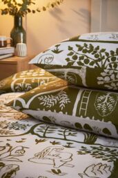 Furn Frida Abstract Floral Reversible Duvet Cover Set in Green - Size: Super King - thumbnail 5