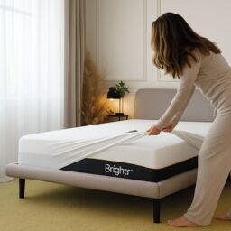 Brightr Sleep Waterproof Mattress Protector in White - Size: Super King
