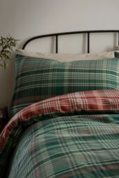 Dreams & Drapes 'Bennet Check' Brushed Cotton Duvet Cover Set in Green - Size: Super King - thumbnail 2