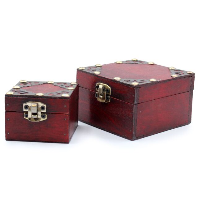 KDMD Set of 2 Gothic Square Boxes in Maroon - image 1
