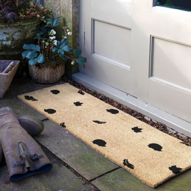 Artsy Mats Hedgehog Autumn Leaves Patio Doormat in Beige - Size: 40 cm x 120 cm