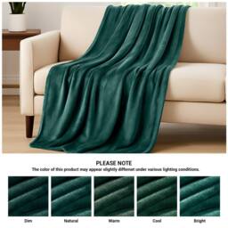 Grace Luxury Ultrasoft Flannel Fleece Blanket Cozy Throw in Dark Green - Size: 130 cm x 150 cm - thumbnail 8