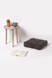 Homescapes Rajput Ribbed Cotton Floor Cushion in Black - Size: 40 cm x 40 cm - thumbnail 2