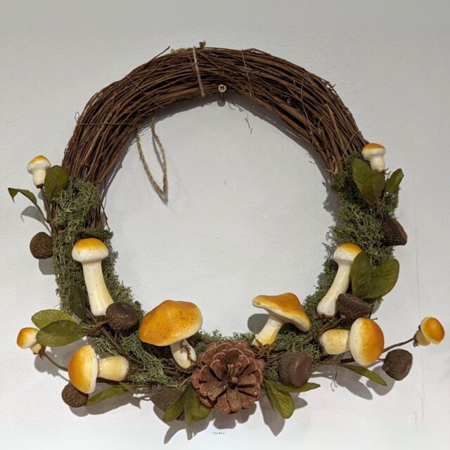 Garden Greatness Half Autumn Mushroom Wreath - Faux Rustic Door Decor in Brown - Size: 1 Pack