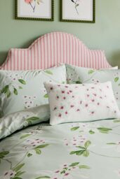 Sanderson 'Oleander' Cotton Duvet Cover Set in Blue - Size: Double - thumbnail 2