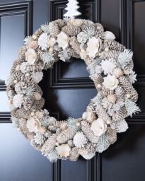 Dibor Giant Frost Festive Xmas Decor Front Door Wreath Christmas Wreath 50cm in Red - thumbnail 1