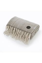 The Lyndon Company Supersoft Moorland 100% Brushed Wool Jacquard Throw in Natural - Size: 130 cm x 170 cm - thumbnail 2