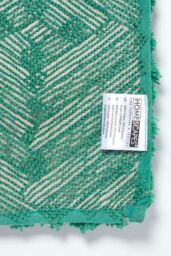 Homescapes Super Absorbent Ikat Pattern Bath Mat in Emerald - thumbnail 5