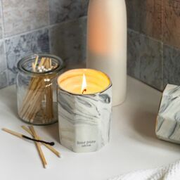 âme pure Soy Wax Scented Candle Salted Caramel in Natural - thumbnail 4