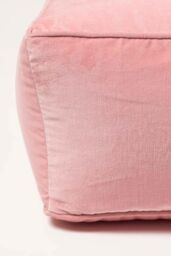 Homescapes Velvet Pouffe Bean Cube in Pink - thumbnail 4