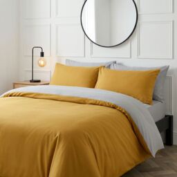 OHS Plain Dyed Reversible Duvet Cover Cover with Pillowcase Set in Yellow - Size: King - thumbnail 3