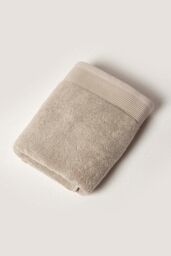 Homescapes Combed Egyptian Cotton Towel 700 GSM in Taupe - thumbnail 2