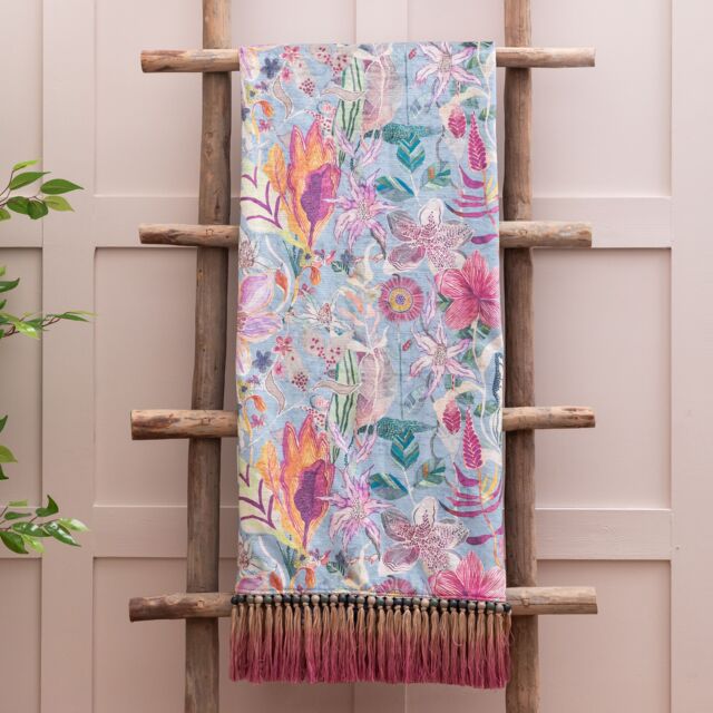 Voyage Maison Primrose Floral Throw in Violet - Size: 130 cm x 200 cm