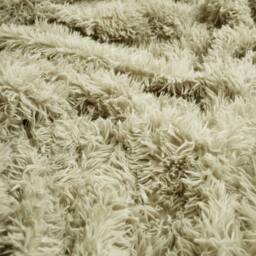 OHS Fluffy Fleece Throw Blanket in Green - thumbnail 5