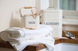 Living Nostalgia Antique Cream Laundry Tin - thumbnail 2