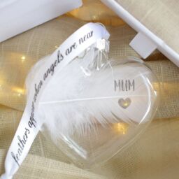 Amaya Rose Ltd In Memory of MUM Feather Heart Bauble Gift Boxed in Clear - thumbnail 4