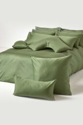 Homescapes V Shaped Pillowcase Sateen Cotton 400 Thread Count in Green - thumbnail 5