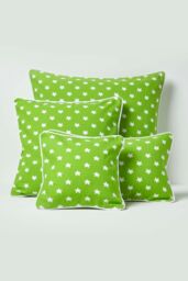 Homescapes Cotton Stars Cushion Cover in Green - Size: 30 cm x 50 cm - thumbnail 5