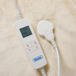 Alecome Women's Electric Heated Throw Blanket Washable 220gsm Fleece Remote Timer in Cream - thumbnail 3
