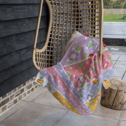 Benjamin Tate Design Bohemian Chic Ink Pattern With Boho Feathers Blanket in Natural - Size: 120 cm x 150 cm - thumbnail 4