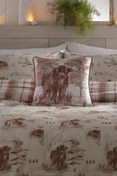 Dreams & Drapes 'Hanson Highland Cow' Luxe Velvet Filled Cushion in Terracotta - Size: 43 cm x 43 cm - thumbnail 3