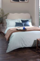 CHRISTY 400TC Luxury Cotton Sateen Plain Dye Bedding Gift Set Bundle in Light Grey - Size: King - thumbnail 2