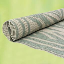 JVL The Gardener Large Leaf Outdoor Garden Rug 150x210cm in Green - Size: 150 cm x 210 cm - thumbnail 8